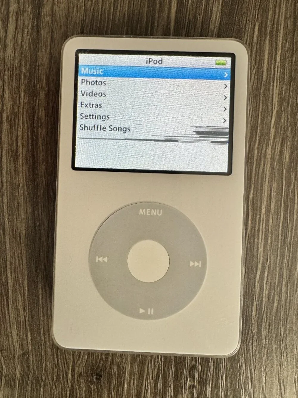 Apple iPod Video 5th Gen 60GB A1136 Tested + Apple Cable Charger Earbuds AS-IS